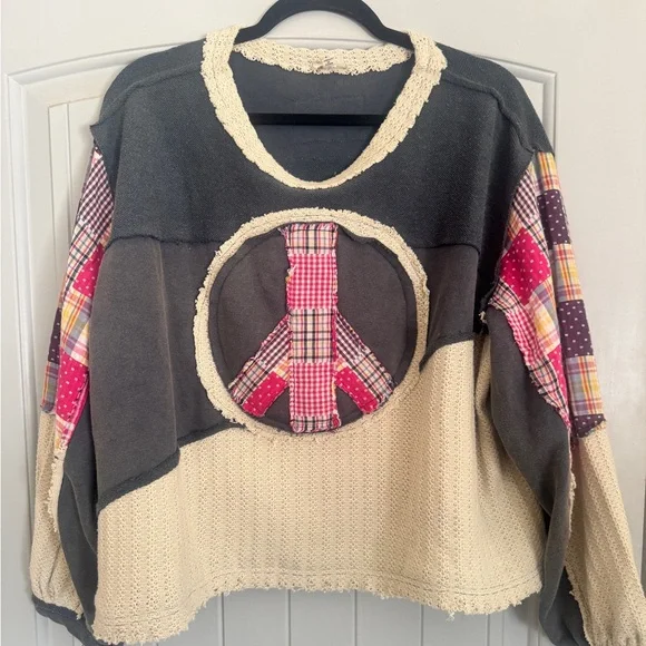 POL Patchwork Peace Sign Top NWOT Boho Cottagecore Festival Pullover - Picture 1 of 13